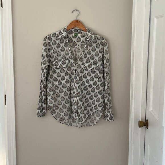 Roller Rabbit Peacock paisley Print Button Down Size Medium - Picture 7 of 10